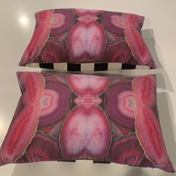 Times Two Design By Lauren Renfrow 2 Agate Pillows. - Picture 2 of 9